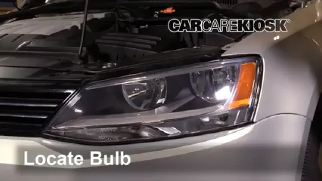 2012 Volkswagen Jetta TDI 2.0L 4 Cyl. Turbo Diesel Sedan Éclairage Feux de route (remplacer l'ampoule)